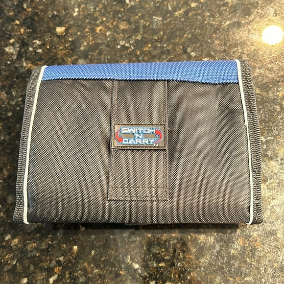 Official Nintendo DS Nylon Heavy Duty Carrying Case, Switch’n Carry, like new - Picture 2 of 4